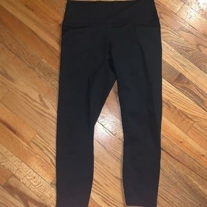 Fabletics Size Medium Crop High waisted powerhold
